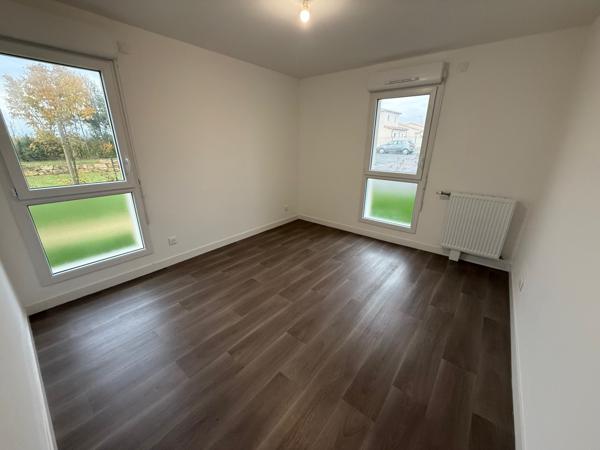 Location T3 avec terrasse, parking et cave - Poitiers
