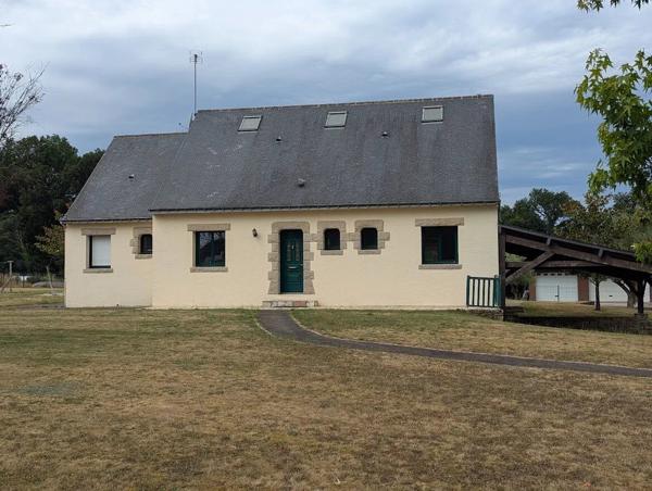 Vente Maison 8 pièces 219 m2 à Josselin