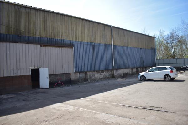 Local Commercial 3 pièces - 800 m² Exclusivité