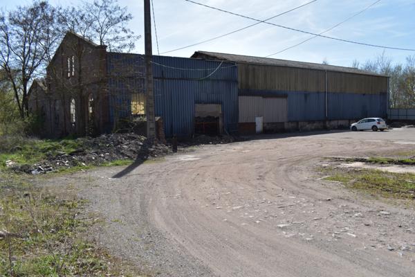 Local Commercial 3 pièces - 800 m² Exclusivité