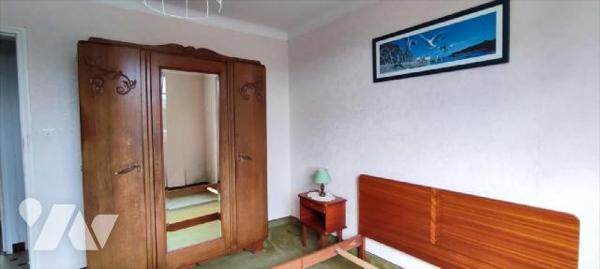   A proximité REDON et Commerces - Pavillon de plain pied de 130 m² habitable comprenant : entr...