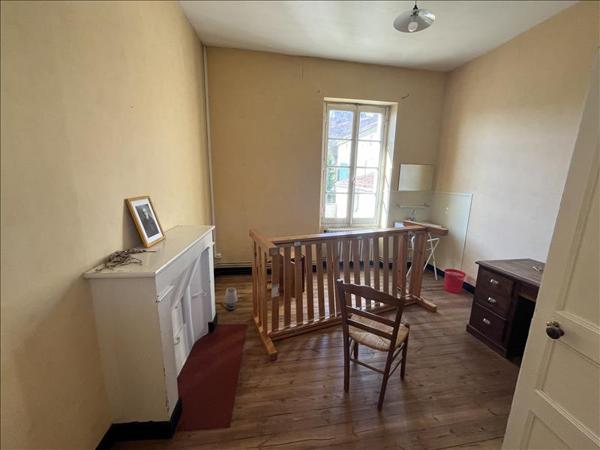 Maison à vendre 200 000 € Saint-Jean-d'Angély 22 p 438 m² DPE E