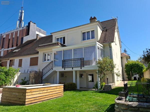 Maison de ville à vendre à Nogent-le-Rotrou dans l'Eure-et-Loir (28400), ref : NOG 1052