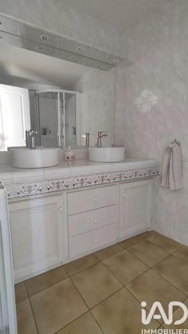 Maison à vendre 4 pièces 131 m² Saint-Pons-de-Thomières