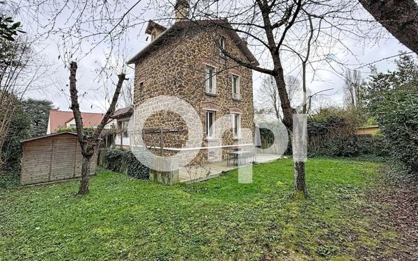 Maison à vendre    5 pièces • 132,31 m2 Sceaux