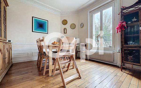 Maison à vendre    5 pièces • 132,31 m2 Sceaux
