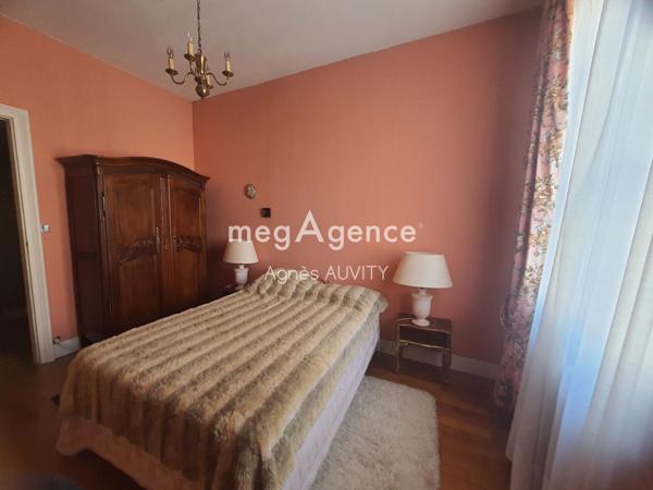 Maison à COMMENTRY, 03600 - 10 pièces 300m²