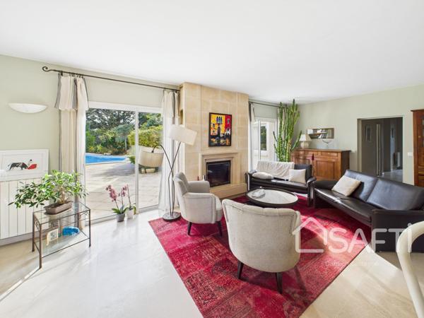 SAINT-JEAN-D’ILLAC – VILLA D’ARCHITECTE DE PLAIN-PIED - 2700 M2 DE TERRAIN - RARE SUR LE SECTEUR