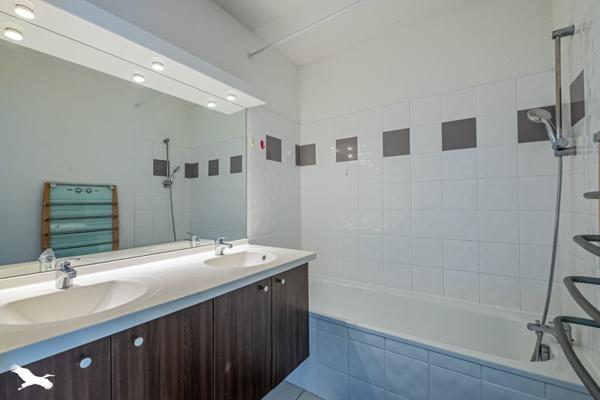 Appartement à vendre |  Fargues-Saint-Hilaire |  3 pièces | 52 m²