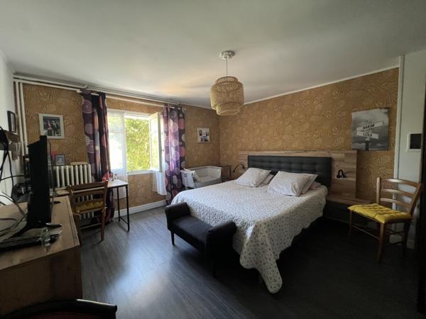 Propriété de charme avec piscine au bord de l’Ardèche, Vals-les-Bains