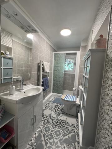 Propriété de charme avec piscine au bord de l’Ardèche, Vals-les-Bains