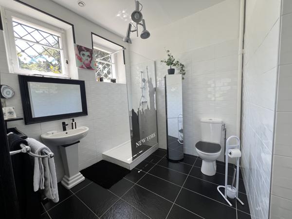 Propriété de charme avec piscine au bord de l’Ardèche, Vals-les-Bains