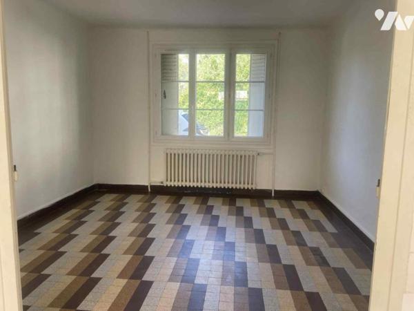 Maison familiale avec jardin sous-sol proche de toutes commodités