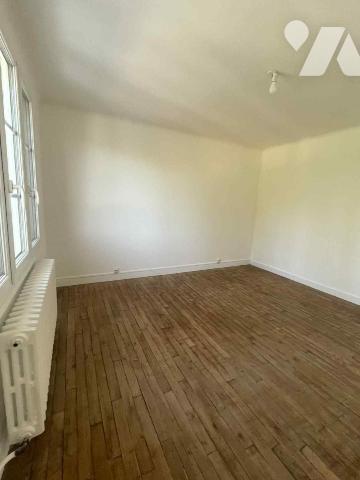 Maison familiale avec jardin sous-sol proche de toutes commodités