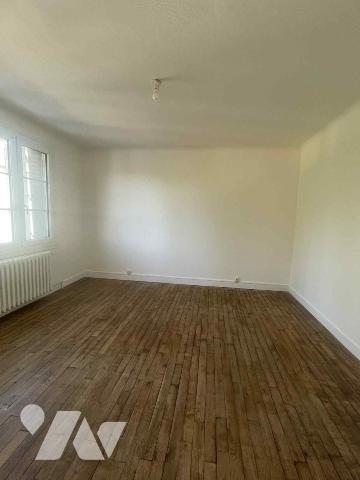 Maison familiale avec jardin sous-sol proche de toutes commodités