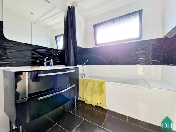Maison de type 4 de 101 m² de surface au sol, secteur Les Trois Chênes, 44980 Sainte-Luce-Sur-Loire (44980)