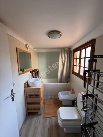 Maison à vendre à Drancy - 6 pièces, 4 chambres, garage fermé