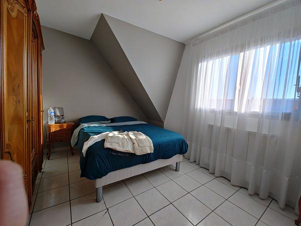 Maison à vendre à Drancy - 6 pièces, 4 chambres, garage fermé