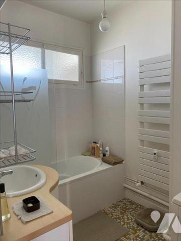 Vue Mer et Ville exceptionnelle Appartement de Type 2 au 7ème étage avec ascenseur