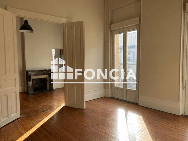 Location Appartement 4 pièces 96 m² - 27 BOULEVARD DE LA REPUBLIQUE Agen 47000