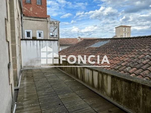 Location Appartement 4 pièces 96 m² - 27 BOULEVARD DE LA REPUBLIQUE Agen 47000