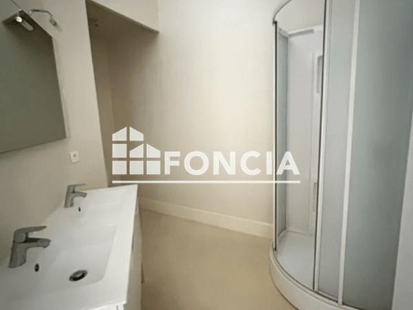 Location Appartement 4 pièces 96 m² - 27 BOULEVARD DE LA REPUBLIQUE Agen 47000