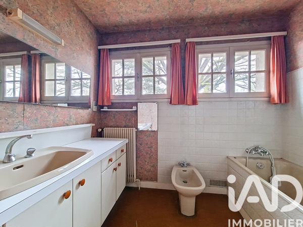 Maison à vendre 8 pièces 213 m² Bures-sur-Yvette