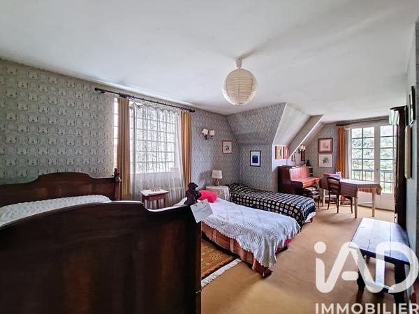 Maison à vendre 8 pièces 213 m² Bures-sur-Yvette