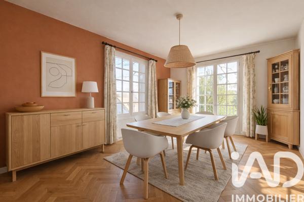Maison à vendre 8 pièces 213 m² Bures-sur-Yvette