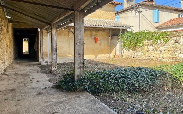 Maison à vendre    4 pièces •  Fleurance