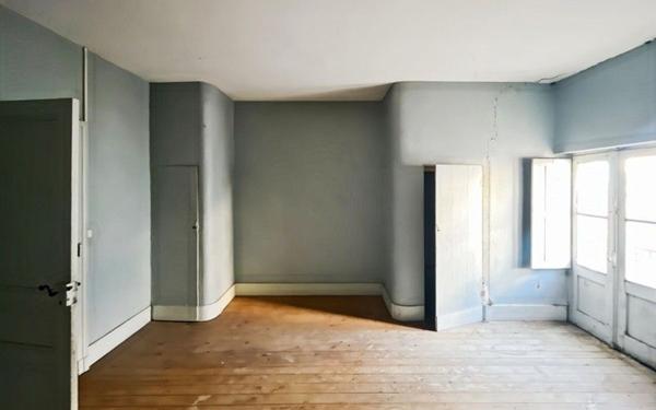 Maison à vendre    4 pièces •  Fleurance