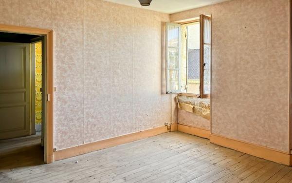 Maison à vendre    4 pièces •  Fleurance