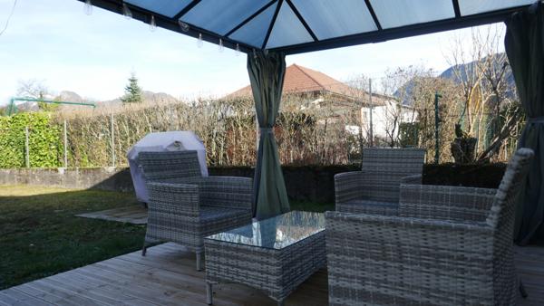 FAVERGES. MAISON INDIVIDUELLE AVEC TERRAIN AU CENTRE VILLE.