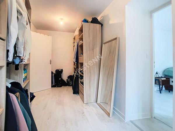 A LOUER Maison de Ville de 112 m² habitable en plein bourg de MOUZILLON à 3 minutes de Vallet  proche de tous commerces et services et de la 4 voies NANTES- CHOLET et 8 minutes de CLISSON