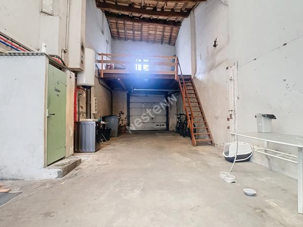 A LOUER Maison de Ville de 112 m² habitable en plein bourg de MOUZILLON à 3 minutes de Vallet  proche de tous commerces et services et de la 4 voies NANTES- CHOLET et 8 minutes de CLISSON