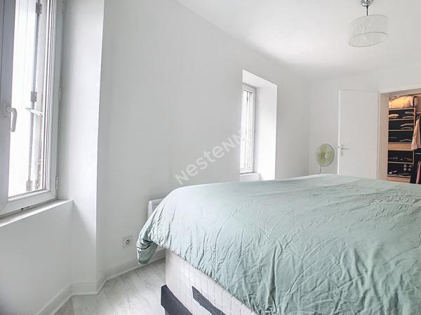 A LOUER Maison de Ville de 112 m² habitable en plein bourg de MOUZILLON à 3 minutes de Vallet  proche de tous commerces et services et de la 4 voies NANTES- CHOLET et 8 minutes de CLISSON