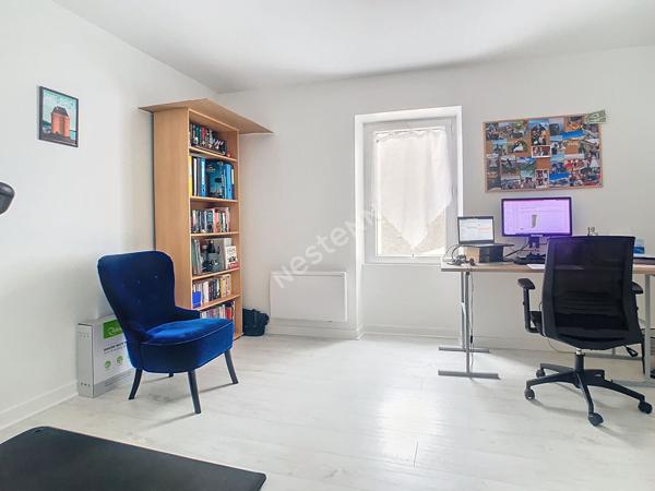 A LOUER Maison de Ville de 112 m² habitable en plein bourg de MOUZILLON à 3 minutes de Vallet  proche de tous commerces et services et de la 4 voies NANTES- CHOLET et 8 minutes de CLISSON