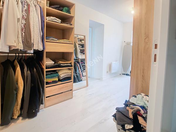 A LOUER Maison de Ville de 112 m² habitable en plein bourg de MOUZILLON à 3 minutes de Vallet  proche de tous commerces et services et de la 4 voies NANTES- CHOLET et 8 minutes de CLISSON