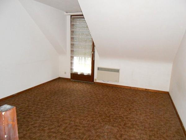 CARQUEFOU CENTRE VILLE APPARTEMENT T1 Bis AVEC STATIONNEMENT EN SOUS-SOL