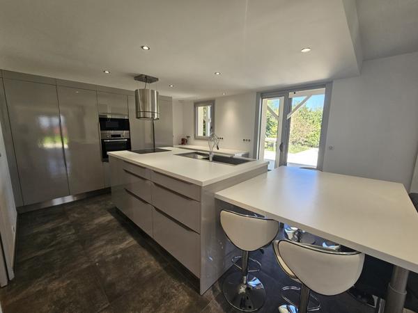 Poitiers BREUIL MINGOT, Maison 4 chambres avec piscine