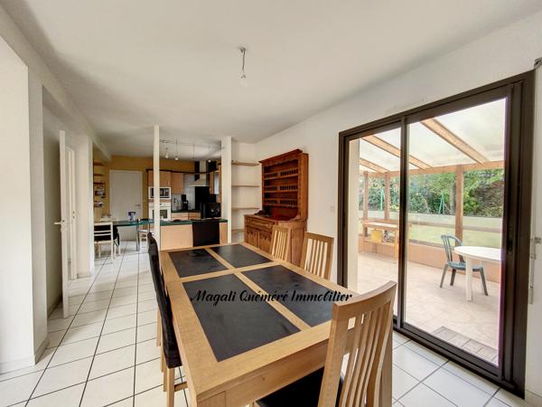 Montfort-sur-Meu (35160) NOUVEAUTE EN EXCLUSIVITE ! Maison 6 pièces proche des commerces.