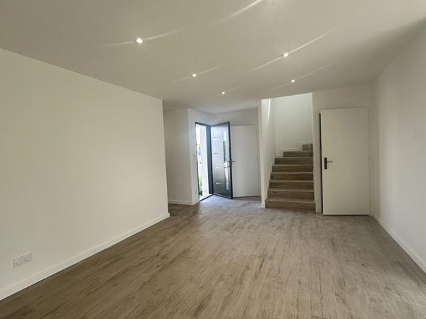 Questembert, maison neuve 118 m², 4 chambres dont 1 au RDC, garage. 1 km des Halles.
