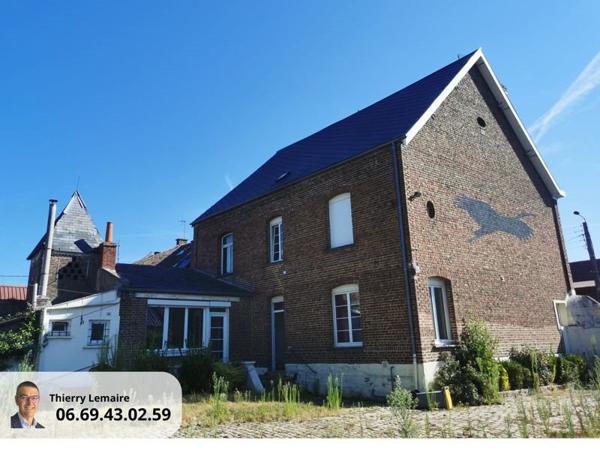 Maison à vendre 279 000 € Féchain 7 p 215 m² DPE D