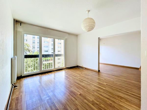 Appartement
         1 pièce
        - 40 m² Exclusivité 65 000 € *