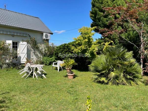 Maison - Proximite oloron-sainte-marie - Réf.:204890 PROXIMITE OLORON - MAISON 4 PIECES - JARDIN - GARAGE - TERRAIN DE 1700 M²