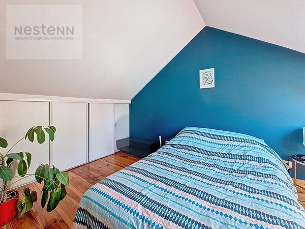 ORLEANS - MAISON DE PLAIN PIED DE 100M2 INDEPENDANTE - 3 CHAMBRES ET BUREAU - JARDIN CLOS ET ARBORE AVEC PISCINE - GARAGE