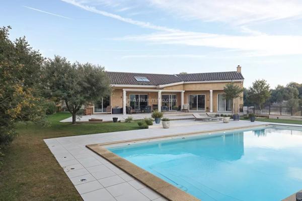 Vente Maison 6 pièces 167 m2 à Castelnau-de-Lévis