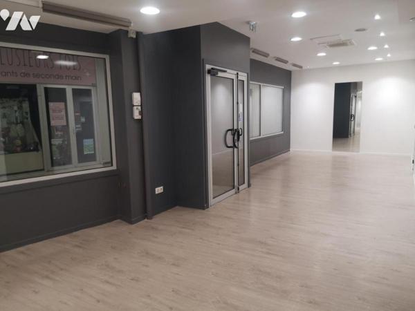 LOCAL COMMERCIAL A VENDRE A CAMBRAI