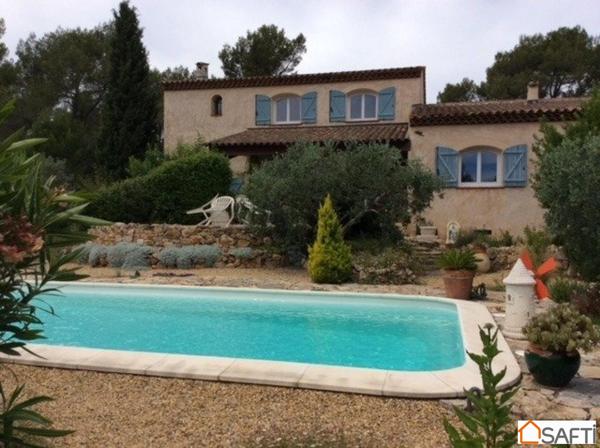 MAGNIFIQUE MAISON PROVENCALE