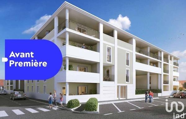 Appartement 1 pièce de 33 m² à La Londe-les-Maures (83250)